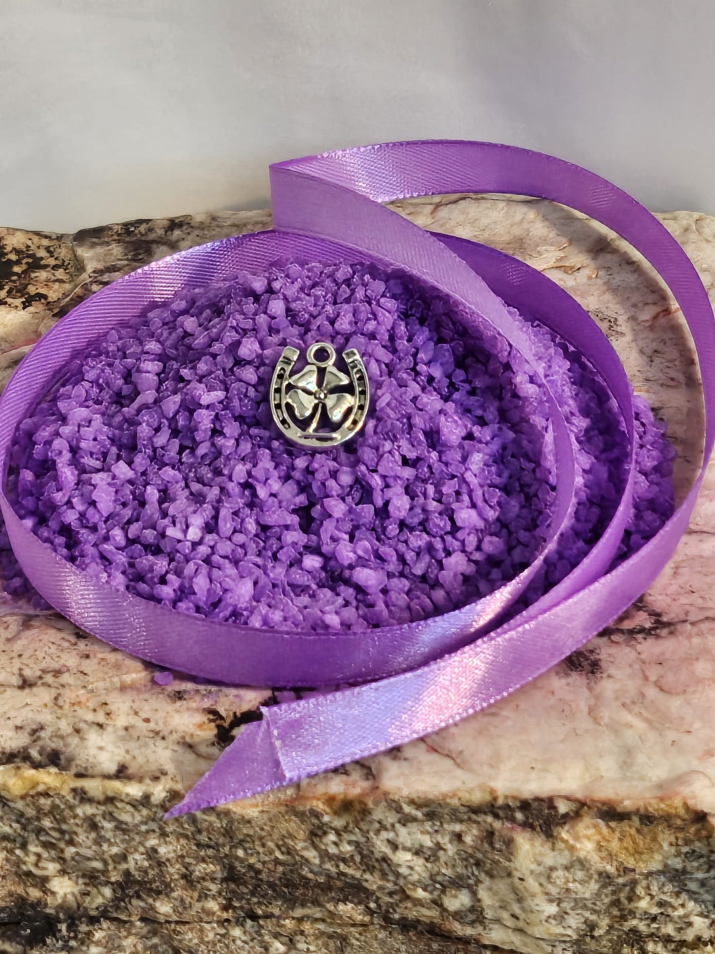 AMULETO HERRADURA con trebol de la suerte AMULETOS