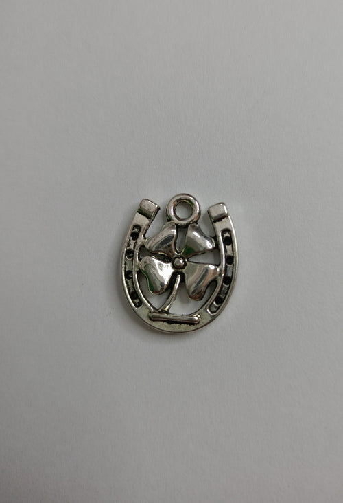 AMULETO HERRADURA con trebol de la suerte AMULETOS